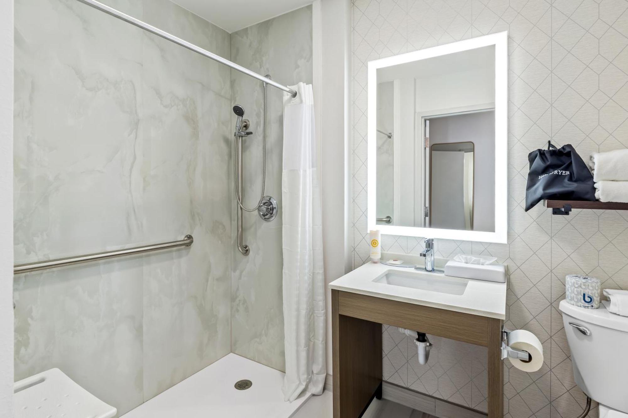Comfort Inn & Suites Prince George - Fort Gregg Экстерьер фото
